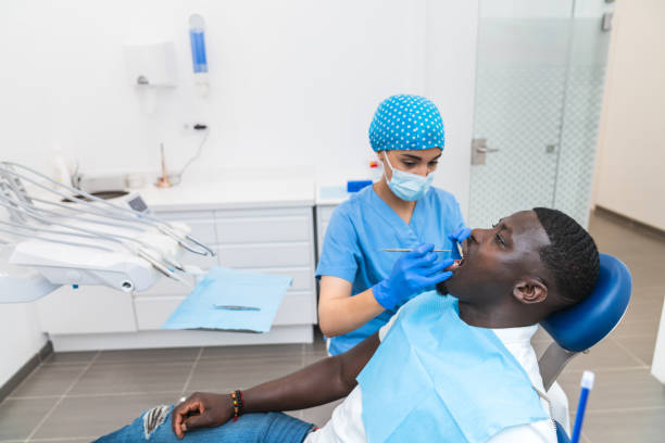 Best Weekend Emergency Dentist in Oak Ridge, FL